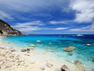 Sardynia od 949 zł/os. — Cagliari, Alghero i Costa Smeralda na wiosnę 2026